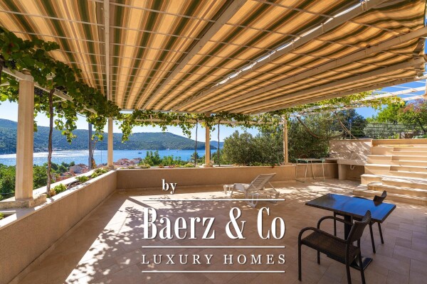 photo 1 Slano - Elevated House with Garage and Scenic Views